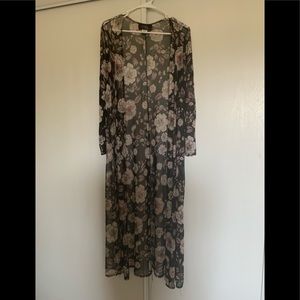 • Floral Cardigan •